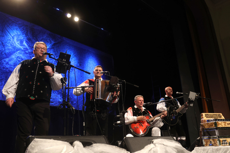 KONCERT ANSAMBLA JELEN 28 FOTO LJUBO VUKELIČ